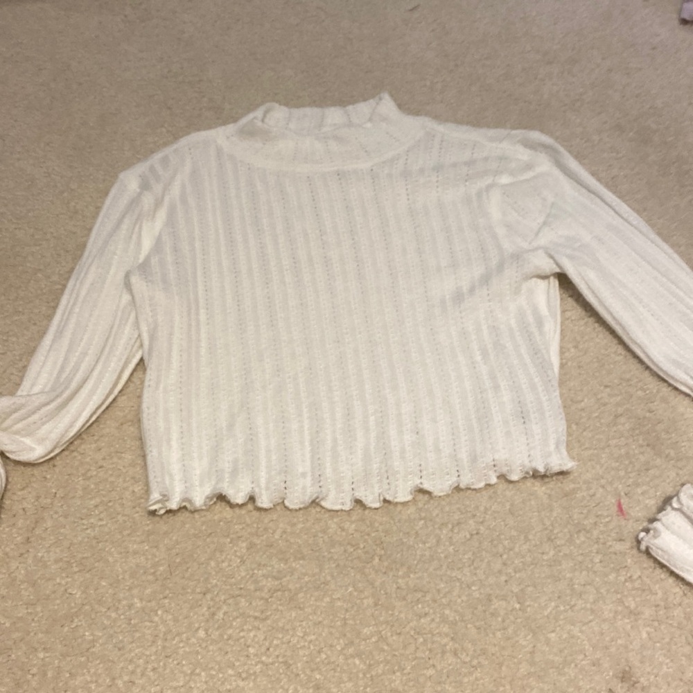 Cute AE long sleeve top